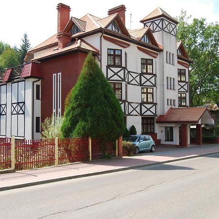 Familijny Osrodek Wypoczynkowo - Rehabilitacyjny Krynica Zdroj Otel Dış mekan fotoğraf
