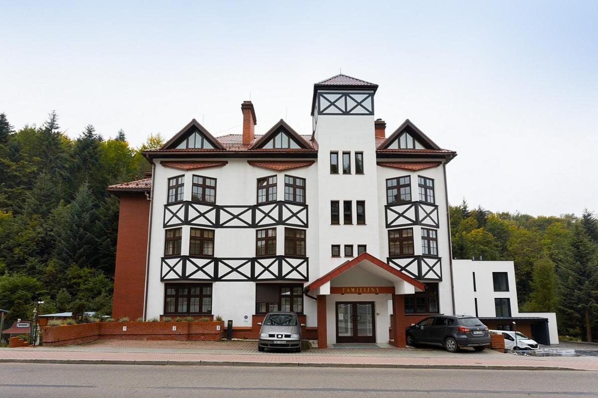 Familijny Osrodek Wypoczynkowo - Rehabilitacyjny Krynica Zdroj Otel Dış mekan fotoğraf