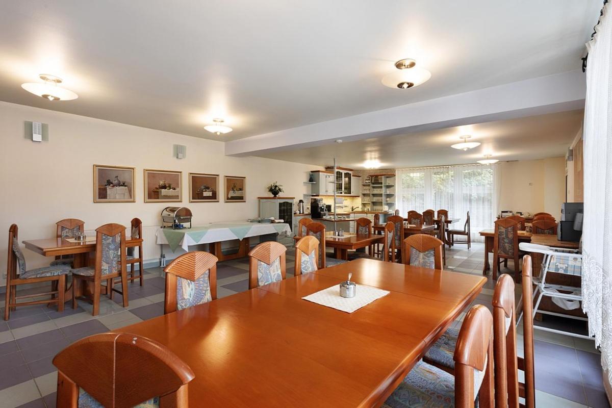 Familijny Osrodek Wypoczynkowo - Rehabilitacyjny Krynica Zdroj Otel Dış mekan fotoğraf