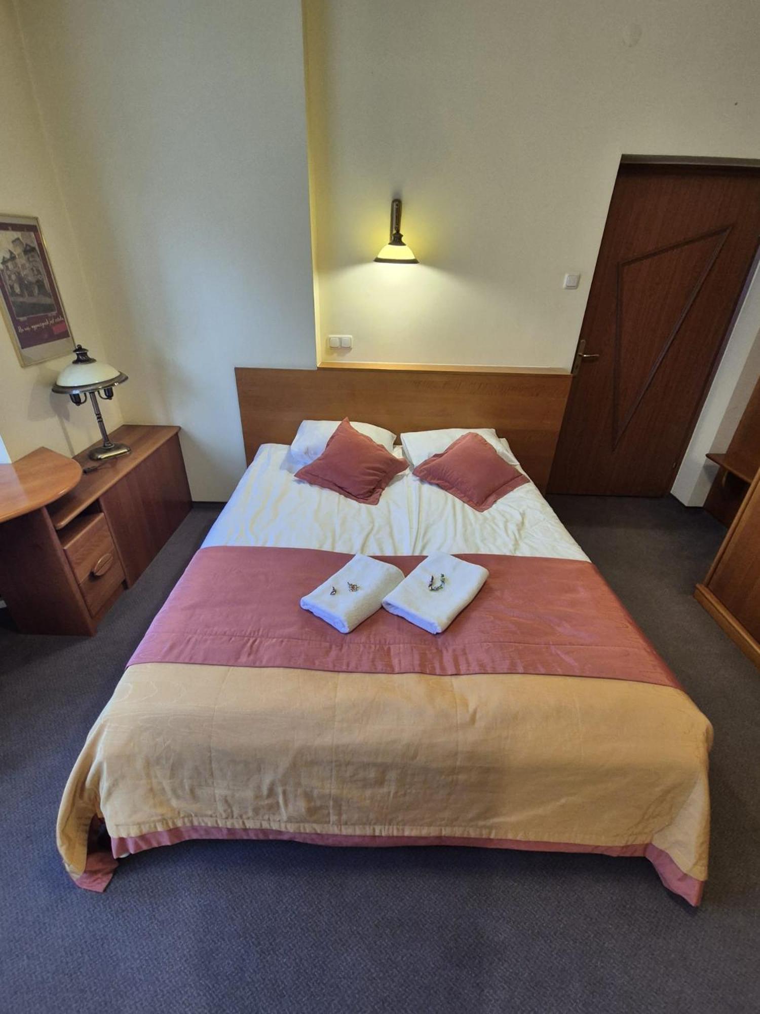 Familijny Osrodek Wypoczynkowo - Rehabilitacyjny Krynica Zdroj Otel Dış mekan fotoğraf