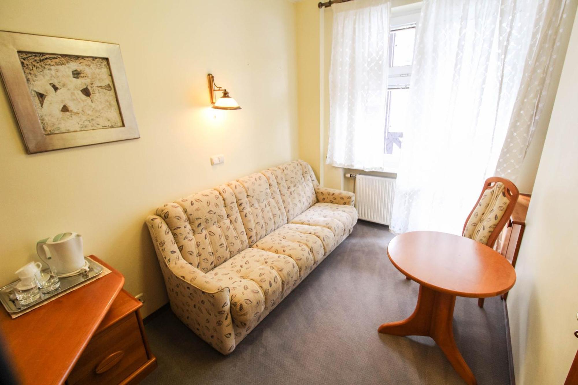 Familijny Osrodek Wypoczynkowo - Rehabilitacyjny Krynica Zdroj Otel Dış mekan fotoğraf