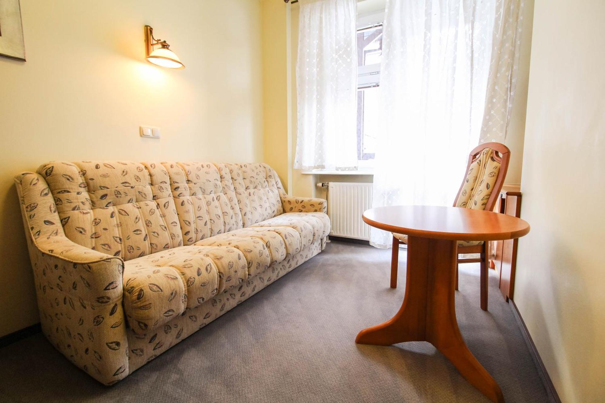 Familijny Osrodek Wypoczynkowo - Rehabilitacyjny Krynica Zdroj Otel Dış mekan fotoğraf