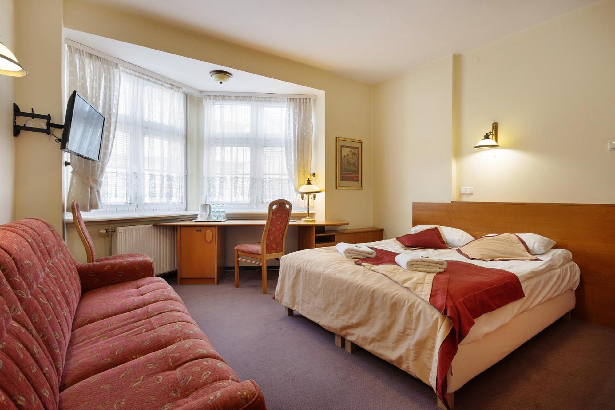 Familijny Osrodek Wypoczynkowo - Rehabilitacyjny Krynica Zdroj Otel Dış mekan fotoğraf