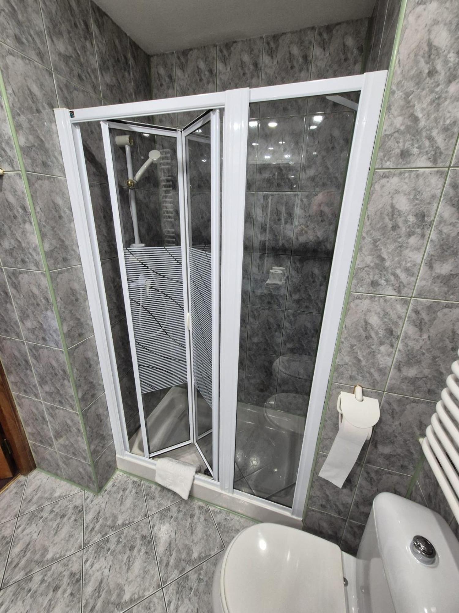 Familijny Osrodek Wypoczynkowo - Rehabilitacyjny Krynica Zdroj Otel Dış mekan fotoğraf